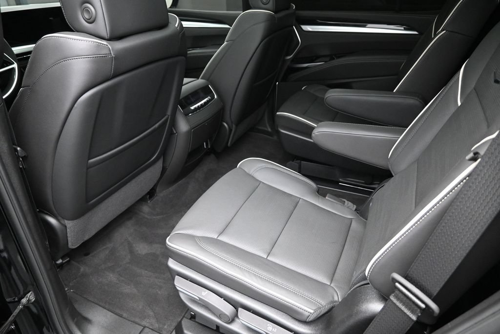 Used 2026 Cadillac Escalade Sport w/ LPO, ONYX Package AWD/4WD image 25