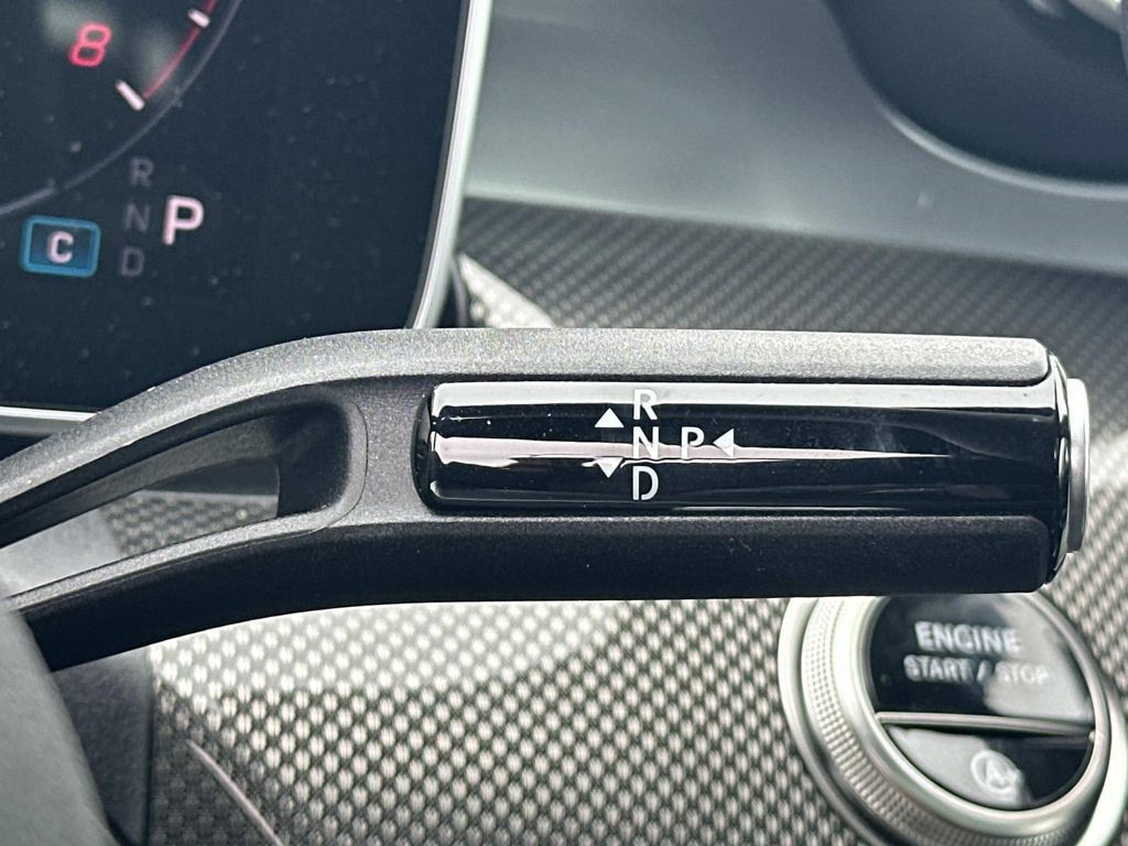 Used 2025 Mercedes-Benz CLE 300 4MATIC Coupe image 26