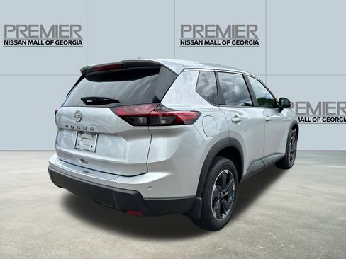 New 2025 Nissan Rogue SV FWD image 5