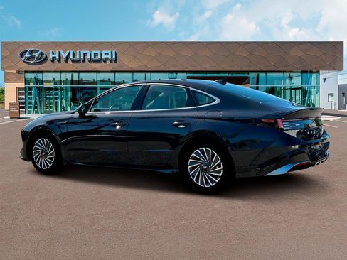 New 2025 Hyundai Sonata Limited image 4