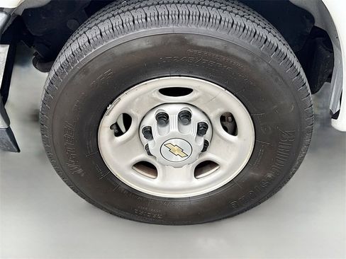 Used 2022 Chevrolet Express 2500 w/ Driver Convenience Package image 27