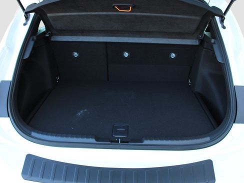 Used 2026 Toyota Corolla SE FWD image 31