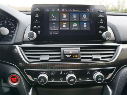 Used 2018 Honda Accord Sport image 34