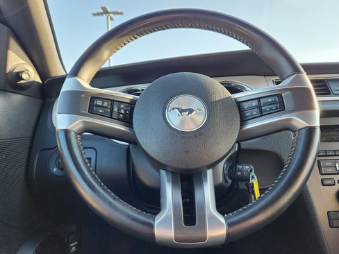 Used 2014 Ford Mustang Premium image 20