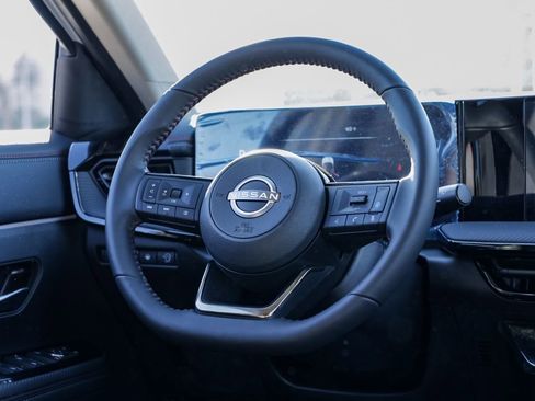 New 2026 Nissan Kicks SR image 23