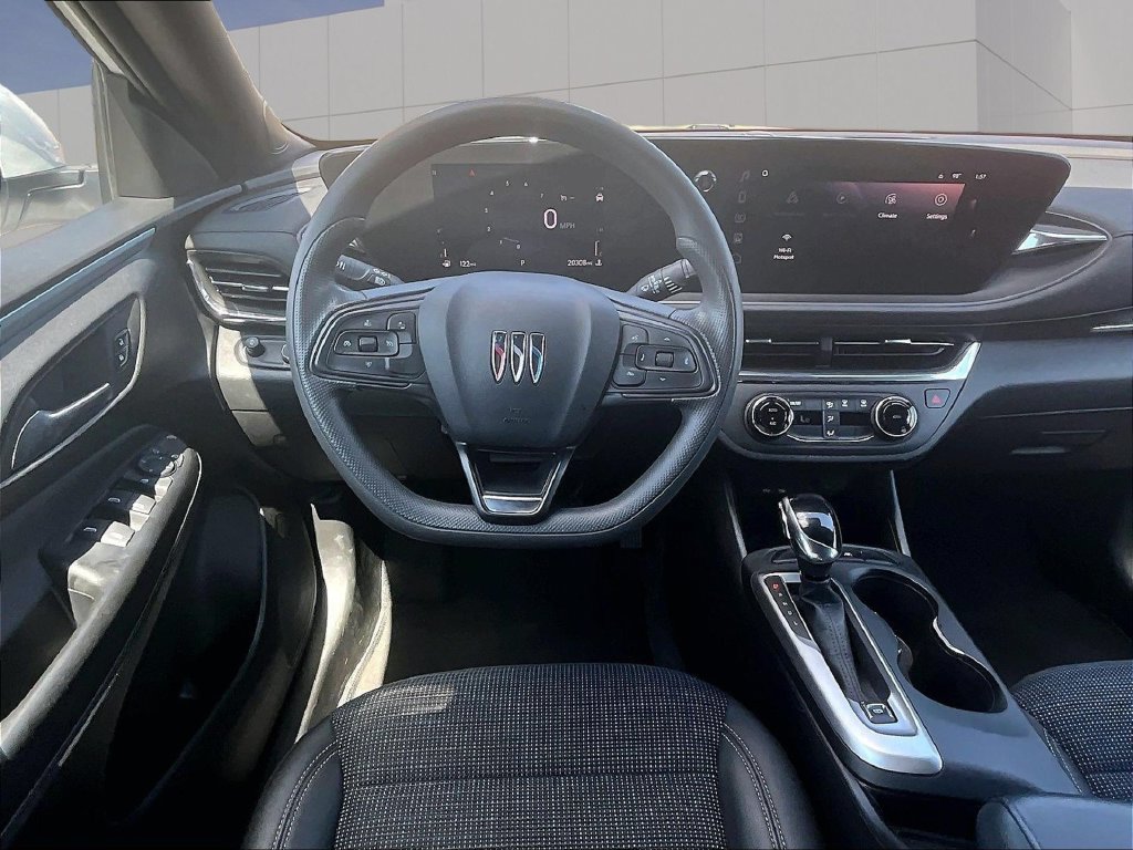 Used 2026 Buick Envista Preferred FWD image 13