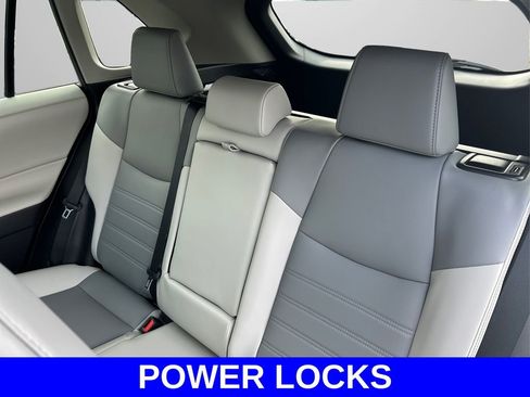 Used 2023 Toyota RAV4 XLE Premium image 19