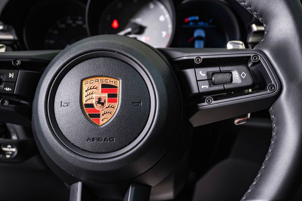 Certified 2026 Porsche Macan S AWD/4WD image 19
