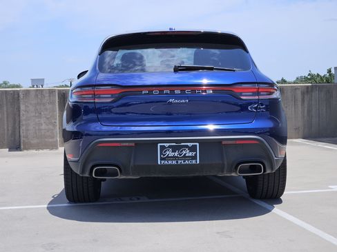 Certified 2026 Porsche Macan AWD/4WD image 7