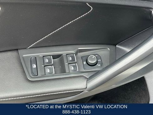 Certified 2023 Volkswagen Tiguan SE w/ Panoramic Sunroof Package image 34