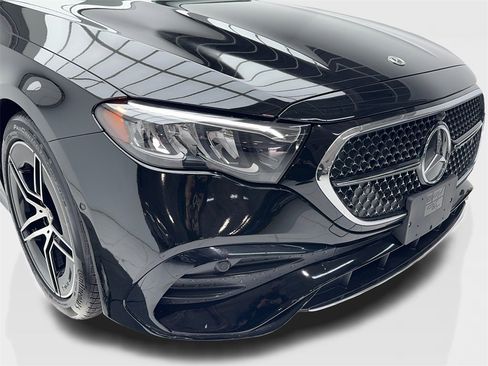 Used 2025 Mercedes-Benz E 350 Sedan w/ Winter Package image 3