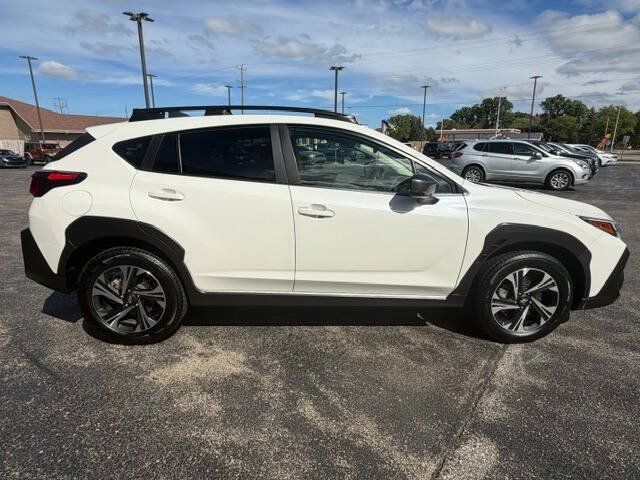Used 2024 Subaru Crosstrek 2.0i Premium AWD/4WD image 8