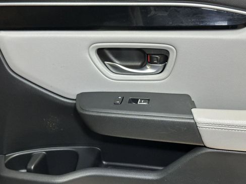 Certified 2024 Honda Pilot Touring image 38