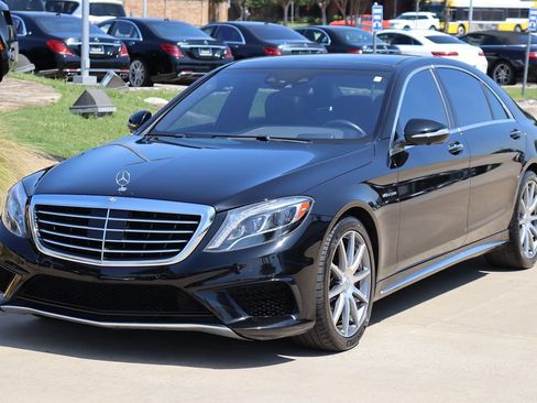 Used 2015 Mercedes-Benz S 63 AMG 4MATIC Sedan w/ Driver Assistance Package image 5