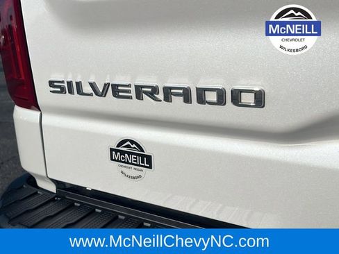 Used 2024 Chevrolet Silverado 1500 LTZ w/ LTZ Convenience Package II image 31