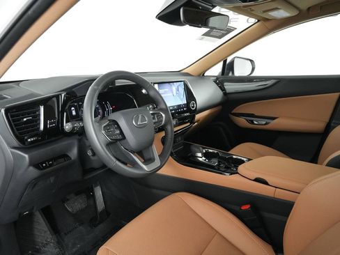 Certified 2025 Lexus NX 250 FWD w/ Premium Package image 10