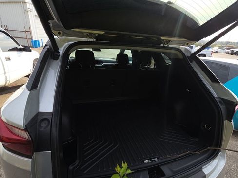 Used 2020 Chevrolet Blazer LT image 13