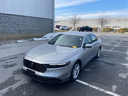 Used 2024 Honda Accord LX image 2
