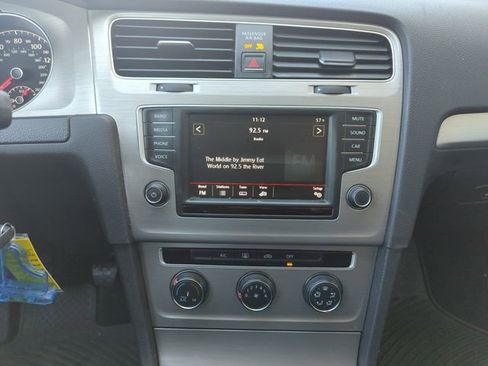 Used 2016 Volkswagen Golf S FWD image 22