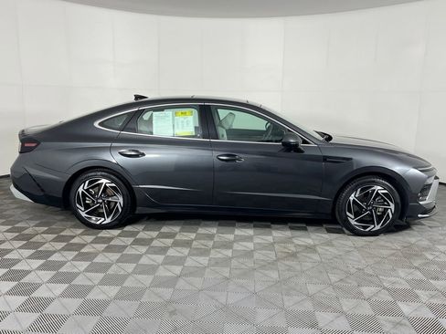 Used 2024 Hyundai Sonata SEL w/ Convenience Package image 5