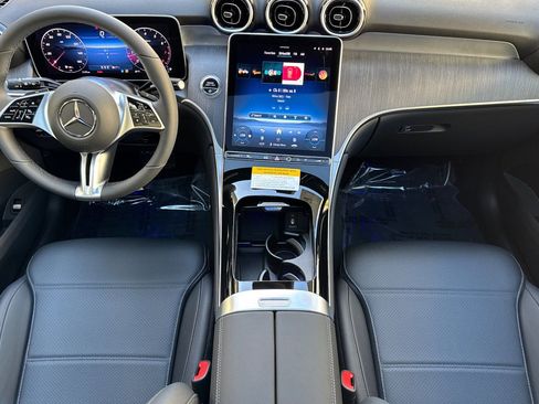 New 2026 Mercedes-Benz GLC 300 image 3