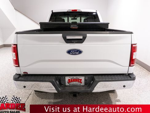 Used 2018 Ford F150 XLT w/ Equipment Group 302A Luxury AWD/4WD image 4