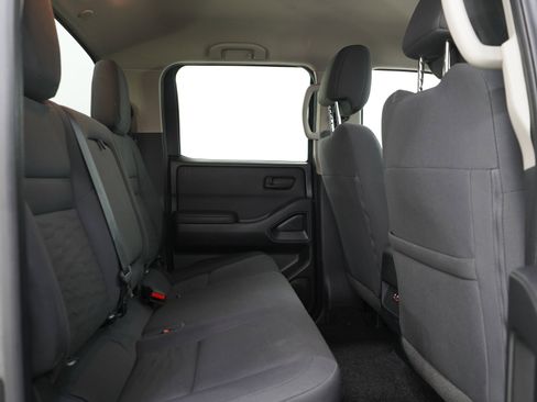 Used 2022 Nissan Frontier S w/ Technology Package AWD/4WD image 12