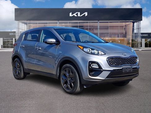 Certified 2022 Kia Sportage LX w/ LX AWD Value Edition Package image 1