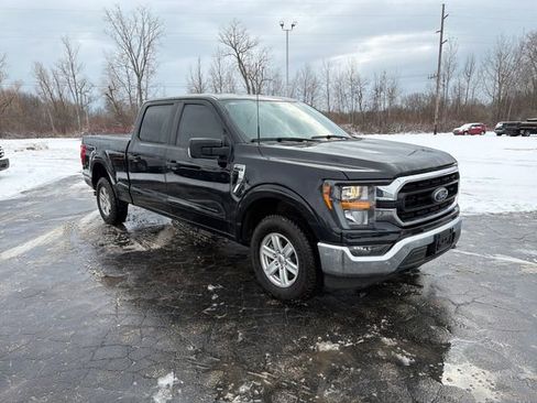 Used 2023 Ford F150 XLT w/ Trailer Tow Package image 10