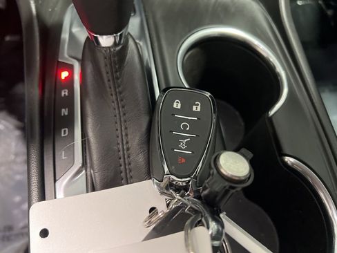 Used 2019 Chevrolet Equinox Premier image 41