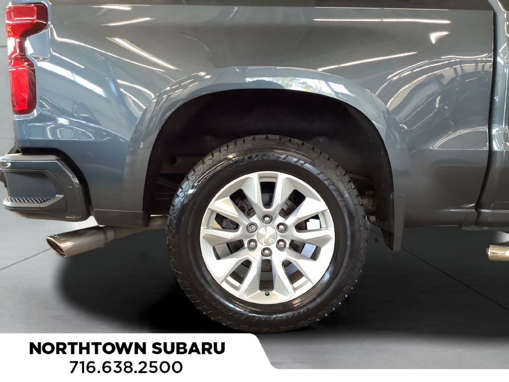 Used 2019 Chevrolet Silverado 1500 Custom w/ Custom Value Package AWD/4WD image 19
