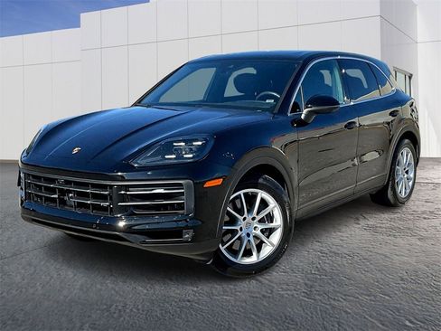 Used 2024 Porsche Cayenne image 1