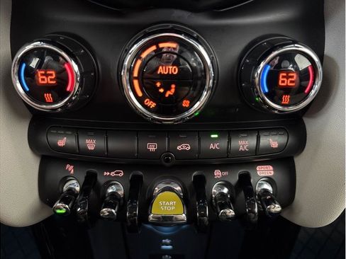 Used 2024 MINI Cooper SE image 22