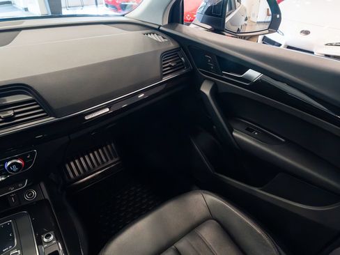 Used 2018 Audi Q5 2.0T Premium Plus w/ Premium Plus Package AWD/4WD image 11
