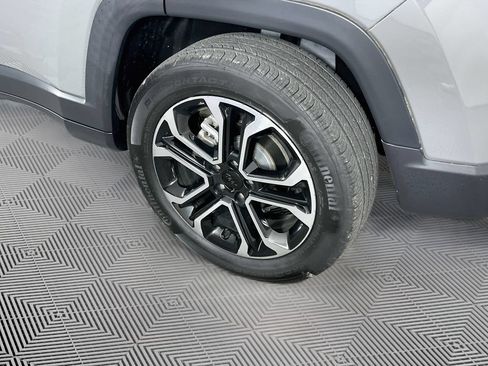 Certified 2022 Jeep Compass Limited AWD/4WD image 39