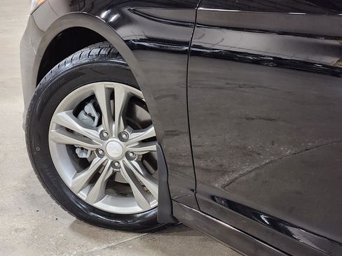 Used 2018 Hyundai Sonata Limited image 23