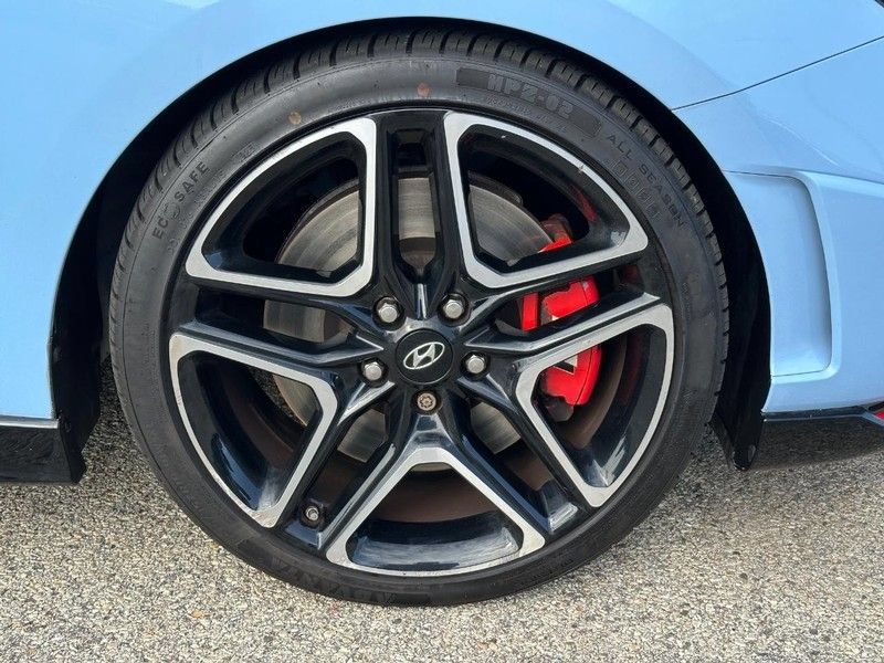 Used 2021 Hyundai Veloster N FWD image 10