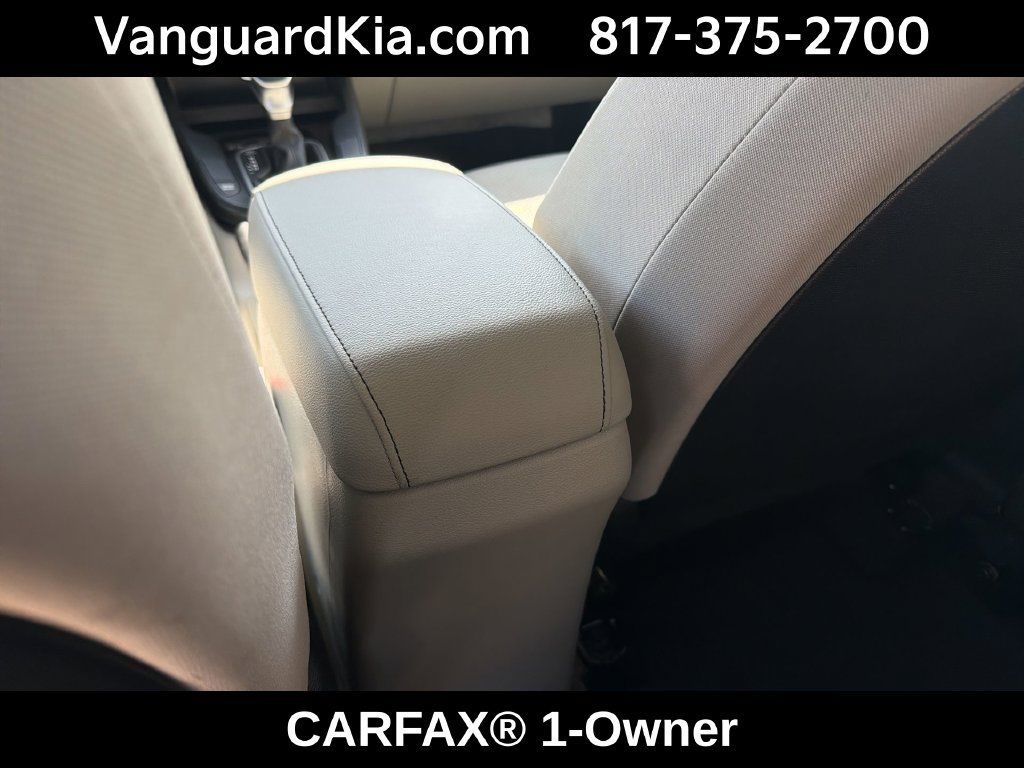 Certified 2025 Kia Soul LX w/ LX Technology Package FWD image 25
