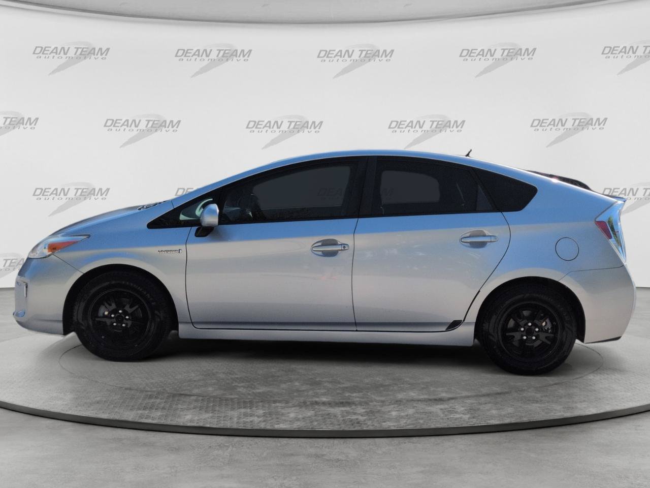 Used 2014 Toyota Prius Three FWD image 4