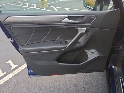 Used 2024 Volkswagen Tiguan SEL R-Line image 13