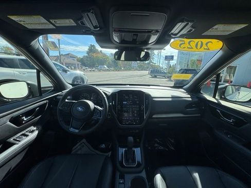 Used 2025 Subaru Forester Limited image 15