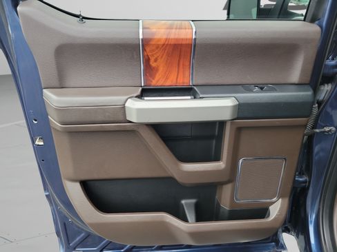 Used 2016 Ford F150 King Ranch w/ Equipment Group 601A Luxury AWD/4WD image 13