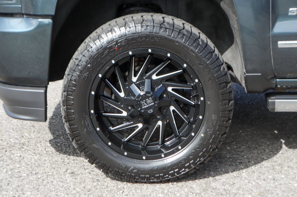 Used 2018 Chevrolet Silverado 1500 LTZ Z71 AWD/4WD image 43