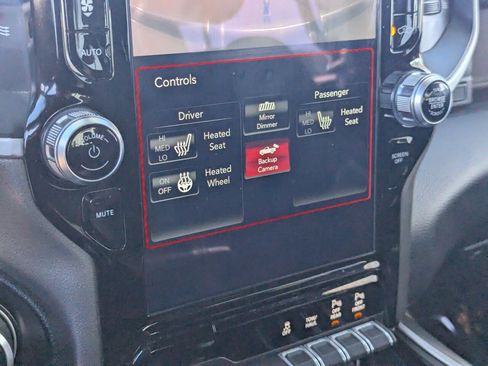 Used 2021 RAM 1500 Big Horn image 25