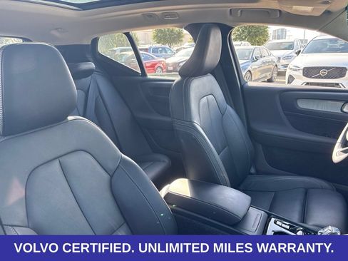 Used 2026 Volvo XC40 B5 Plus AWD/4WD image 12