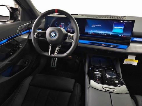 Used 2025 BMW i5 M60 image 15