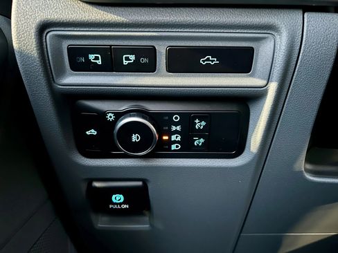 Used 2022 Ford F150 XLT w/ Equipment Group 302A High image 27