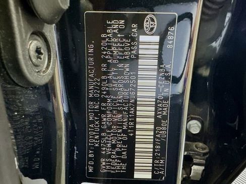 Used 2022 Toyota Camry LE image 28