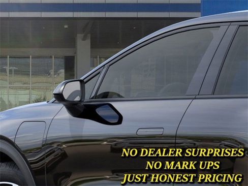 New 2026 Chevrolet Equinox EV LT image 12