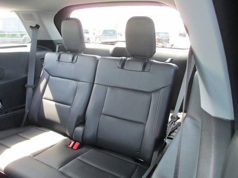 Used 2023 Ford Explorer XLT w/ Equipment Group 202A image 21